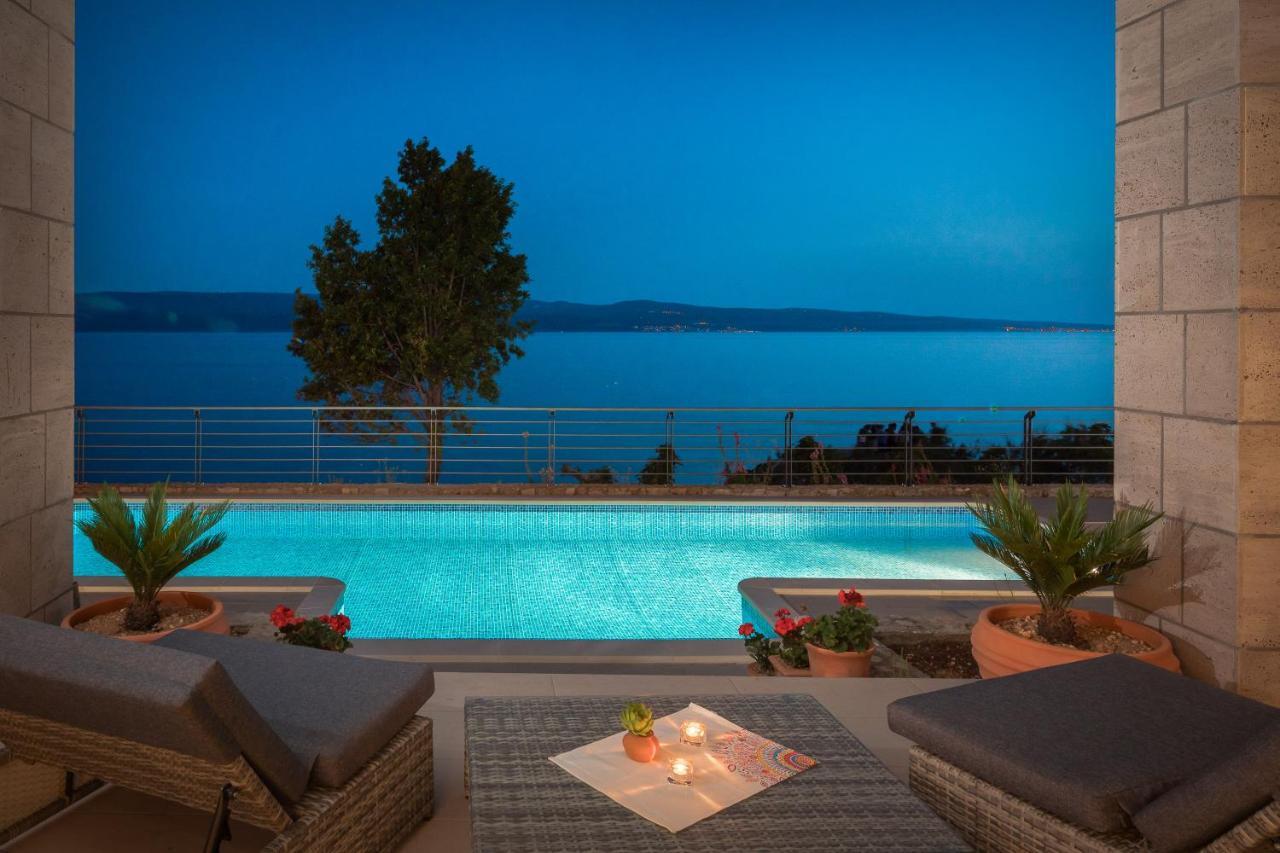 Absolute Beach Villa Omiš Esterno foto